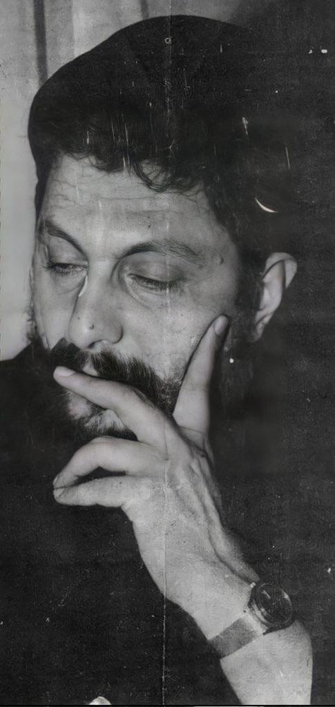 roya69406963901's tweet photo. Musa Sadr said that:
Teamwork has better results than individual work. 
Individual work is powerless because Man's life is limited and if he dies his work will die too.
But in teamwork, we can replace people and that work will continue.
#valuablepoints https://t.co/8adBVlGtOB