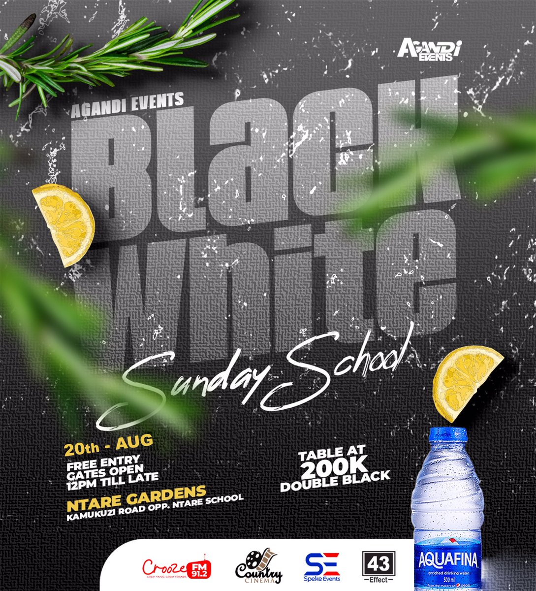 MgrHannz's tweet photo. La Only Plot Tonight Mu City #BlackAndWhite
#43effect
#AgandiEvents
@djalberto43
@EyoMackus coming through fro KLA https://t.co/hYhyrpMSAM