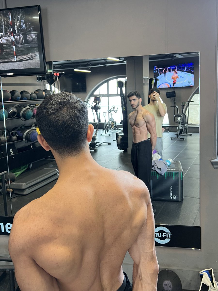 MBKAM7's tweet photo. “It is a shame for a man to grow old without seeing the beauty and strength of which his body is capable of”

- Socrates https://t.co/41Tp66be1o