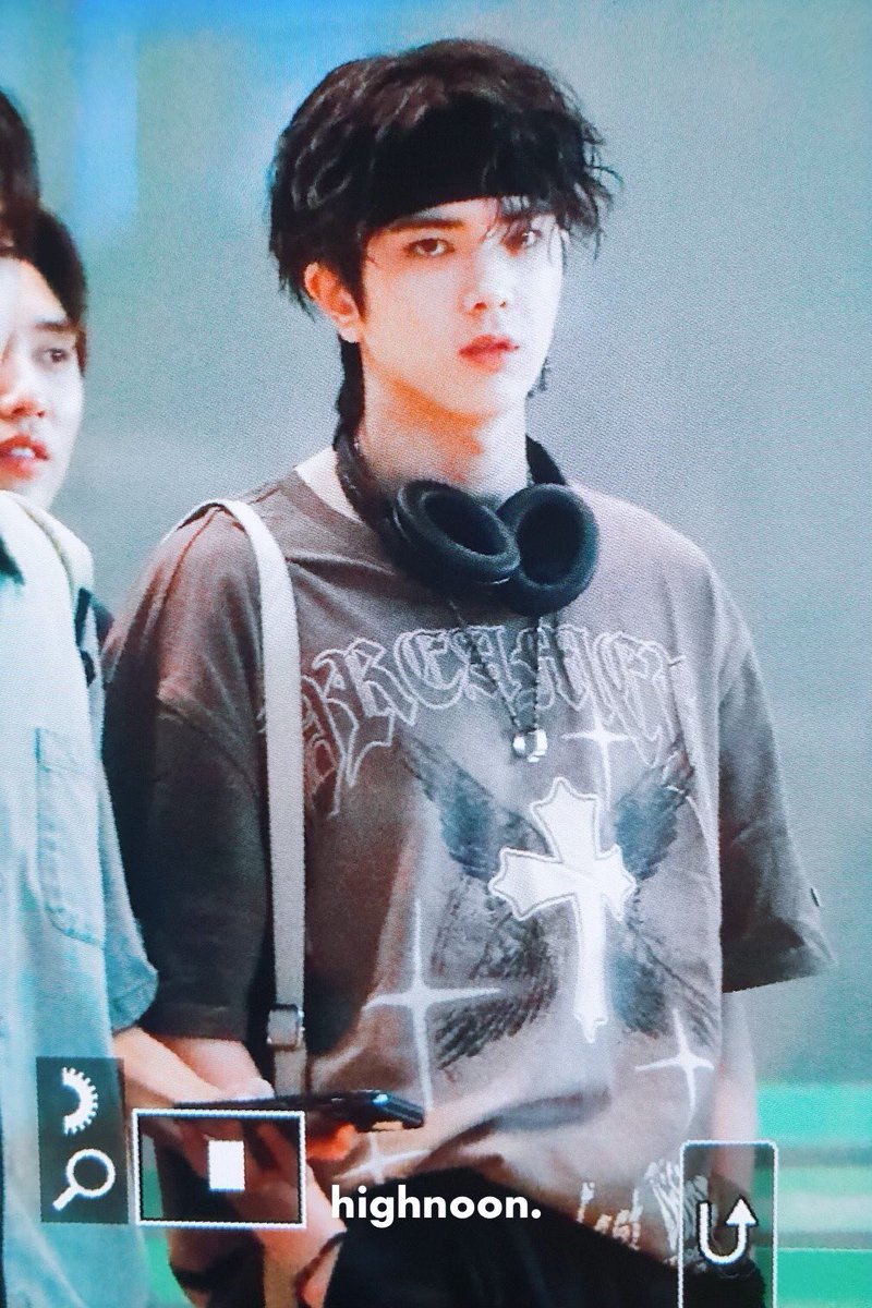 highnoon808's tweet photo. 230820 #영훈 #younghoon

잘다녀와 👋🏻👋🏻 https://t.co/ONaIca6pZX