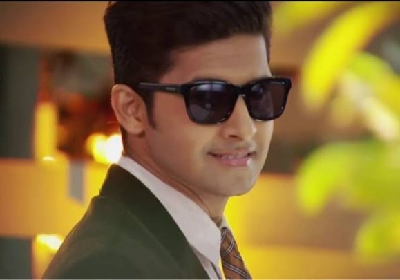 ravidubeyaddic1's tweet photo. I never forgot this character 

#RavieDubeyBreaksWorldRecord 

18 YEARS OF RAVI DUBEY https://t.co/zrViWeM0bW