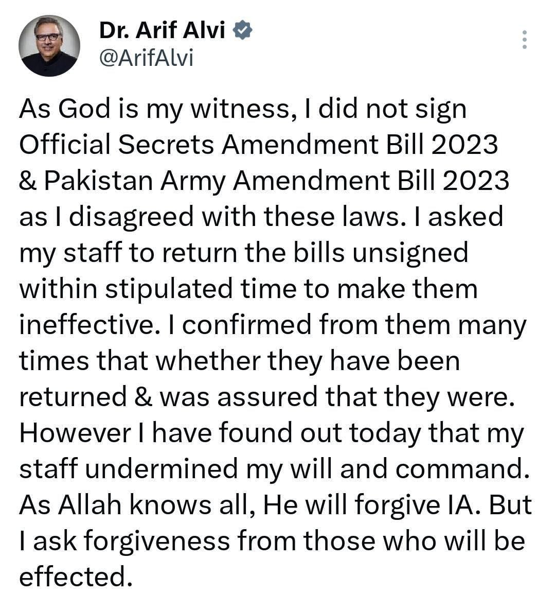 عزت مآب علوی صاحب 
سابقہ بلوں پر تو جناب کی پھرتیاں قابل دید تھیں فورأ اعتراض لگا کر بھی واپس کردیتے رہے ہیں 
اب کی بار ایسا کیا ہوگیا کہ جس بل پرآپ کو معلوم تھا کہ آپ کی پارٹی کے خلاف فیصلہ ہونا اور آپ کے پاس اتنا وقت نہی تھا کہ اعتراض لگا کر واپس کردیتے ؟
اب پچھتائے ہووت جب۔۔۔