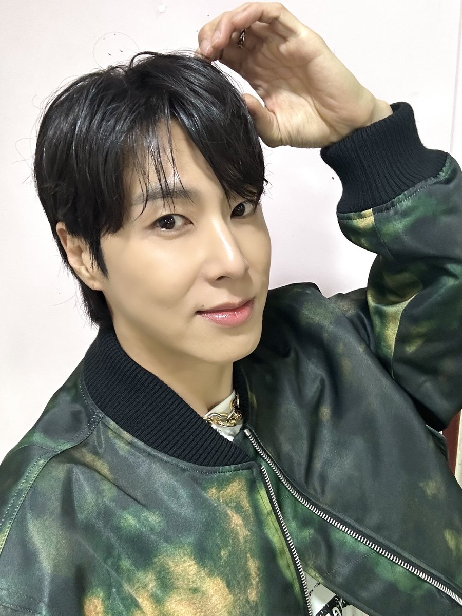 TVXQ's tweet photo. 이번 주 음방 끝!
다음 주에 또 봐요🐻❤️

#유노윤호 #UKNOW
#동방신기 #TVXQ! #東方神起
#VujaDe #뷰자데
#Reality_Show #리얼리티쇼 https://t.co/Vx2mrvoefR