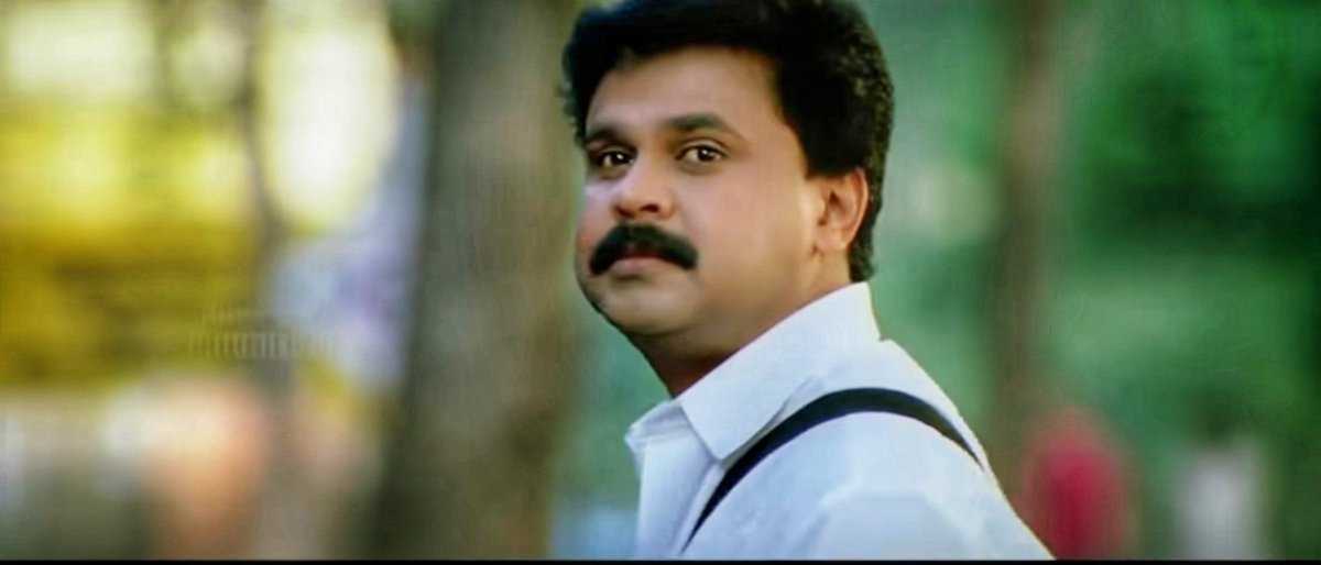 AthulyaLover__'s tweet photo. തുടക്കം മുതൽ അവസാനം വരെ വന്നവരും നിന്നവരും പോയവരും ചിരിപ്പിച്ച അന്യായ പടം ! With കിടിലൻ Songs 💓☺️

19 Years Of Mollywood Gem ; Vettam ! 🖤💎
#19YearsOfVettam https://t.co/0eskZKYMJh