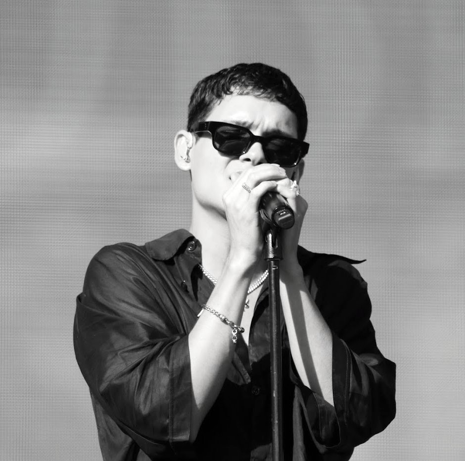 SimonsPurpleH's tweet image. .@OmarRudberg  #Rixfm in black&amp;amp;white, look how beautiful he is