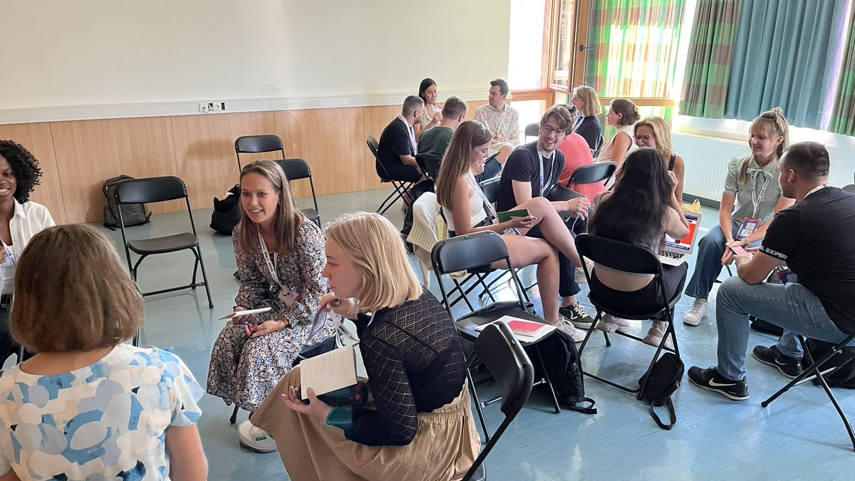 Working with highly motivated international students in a seminar of the #efa23 on water quality and ecosystem functioning in Alpbach.