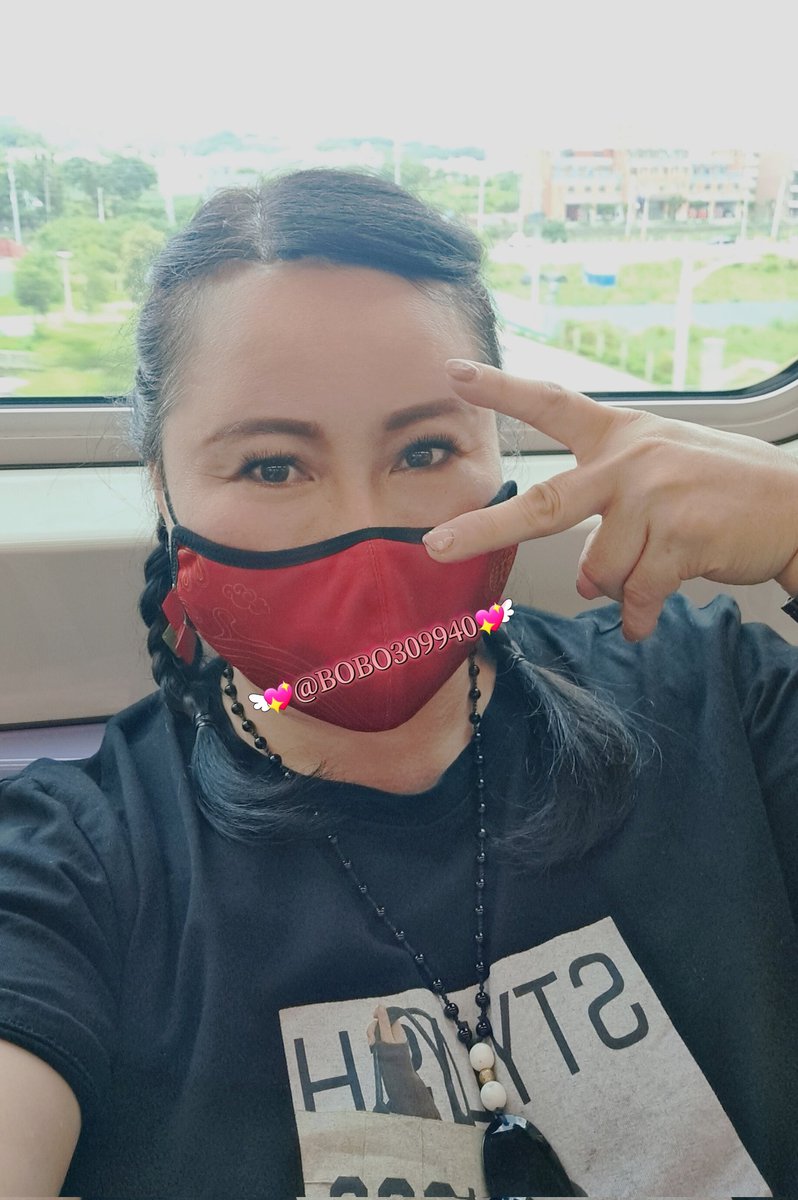 #我回來了～終於結束上海的商業之旅除了談公事就是喝酒🤣🤣🤣
#一下飛機又馬不停蹄趕上台北～終於可以搭高鐵回台中了YA😅😅😅#累到只想躺平睡覺🤣🤣🤣
（#愛心留言+#轉推分享+#跟隨追蹤喔～💕
#大奶
#原味
#離婚熟女
#地方媽媽 https://t.co/dBZFcTptgo