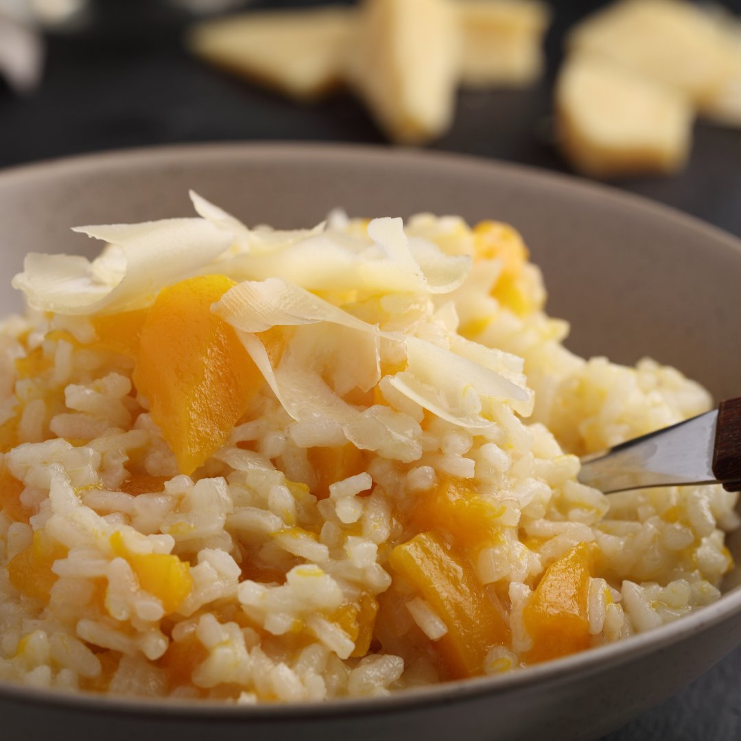 🍂This is August right??? It's starting to feel like fall in Franklin...so fall in love with our delightful Pumpkin Risotto with Parmesan Cheese recipe! Perfect for anytime of the year!
Get the recipe 👉 shopevoo.com/blogs/side-dis…

#PumpkinRisotto #FallFlavors #ComfortFoodDelight