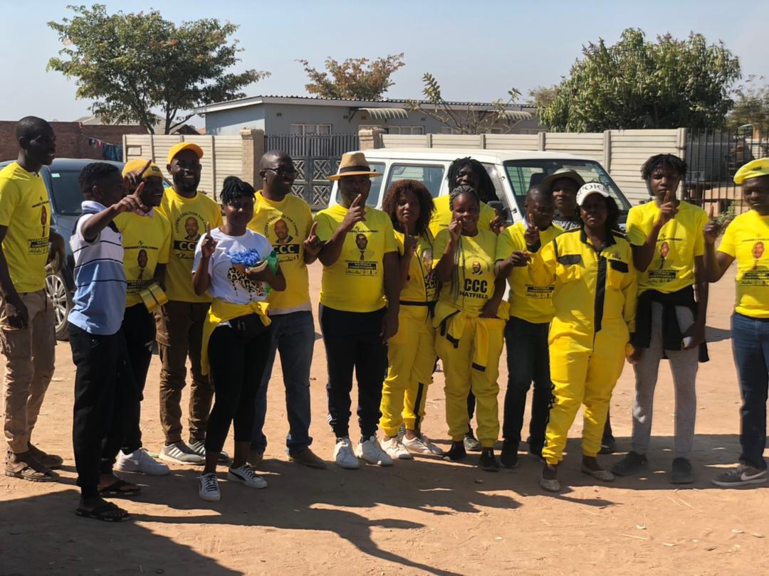 rnyamuronda's tweet photo. Hatfield Constituency Ward 22 door to door campaign with Clllr @ClemenceMaimba . Only 2 days left to the victory.
#MaNyaMa https://t.co/jXHOCClz0O