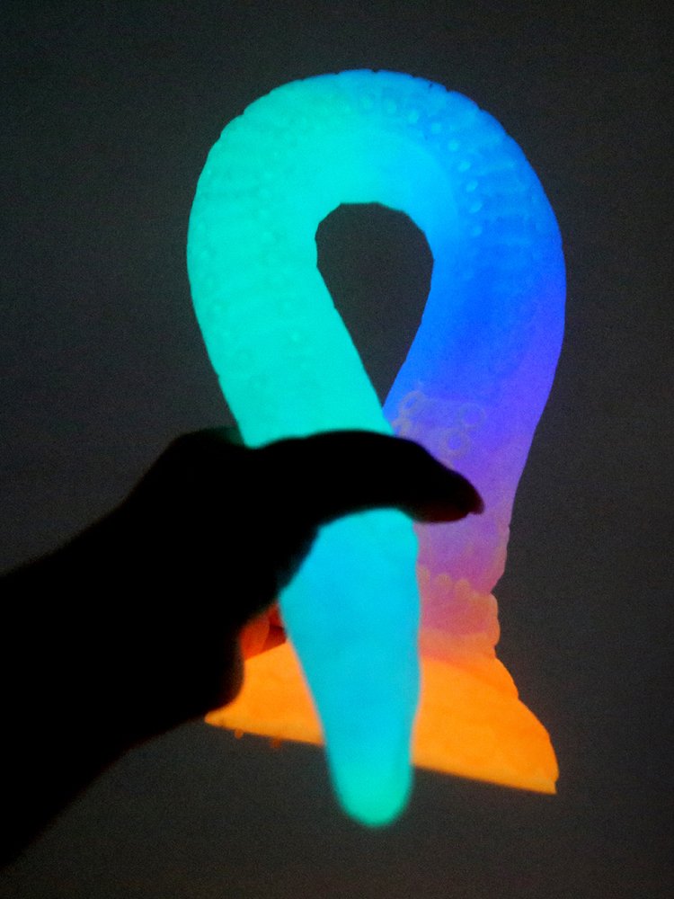 #Sextoy #พรีออเดอร์ จู๋ปลอมมังกรสวรรค์ ยาวพิเศษ เรืองแสงได้ ซิลิโคนนิ่มสีสวย ฐานติดผนังได้ เสียวลึกสุดใจ🐉🐉🐉
ขนาด : กว้าง 5 ซม. ยาว 47 ซม.

✨ ราคา 1390 บาท ✨

ค่าส่งเอกชน 40 บาท
***พรีออเดอร์ 10-15 วัน***
#เซ็กส์ทอย
#ร้านแมวเหมียว
#meaw_secretshop