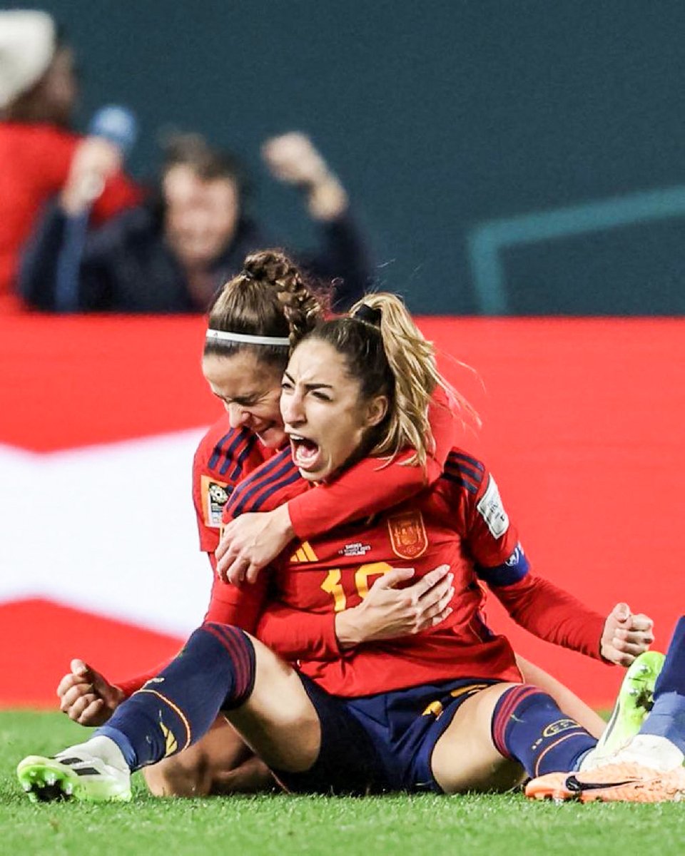 In 2018, the Spanish women’s national team didn’t have: • Elite facilities • A fully pro domestic league • Jerseys designed for women Still, players powered forward — and have finally begun to see all of it. La Roja just won their FIRST-EVER World Cup 🏆🇪🇸