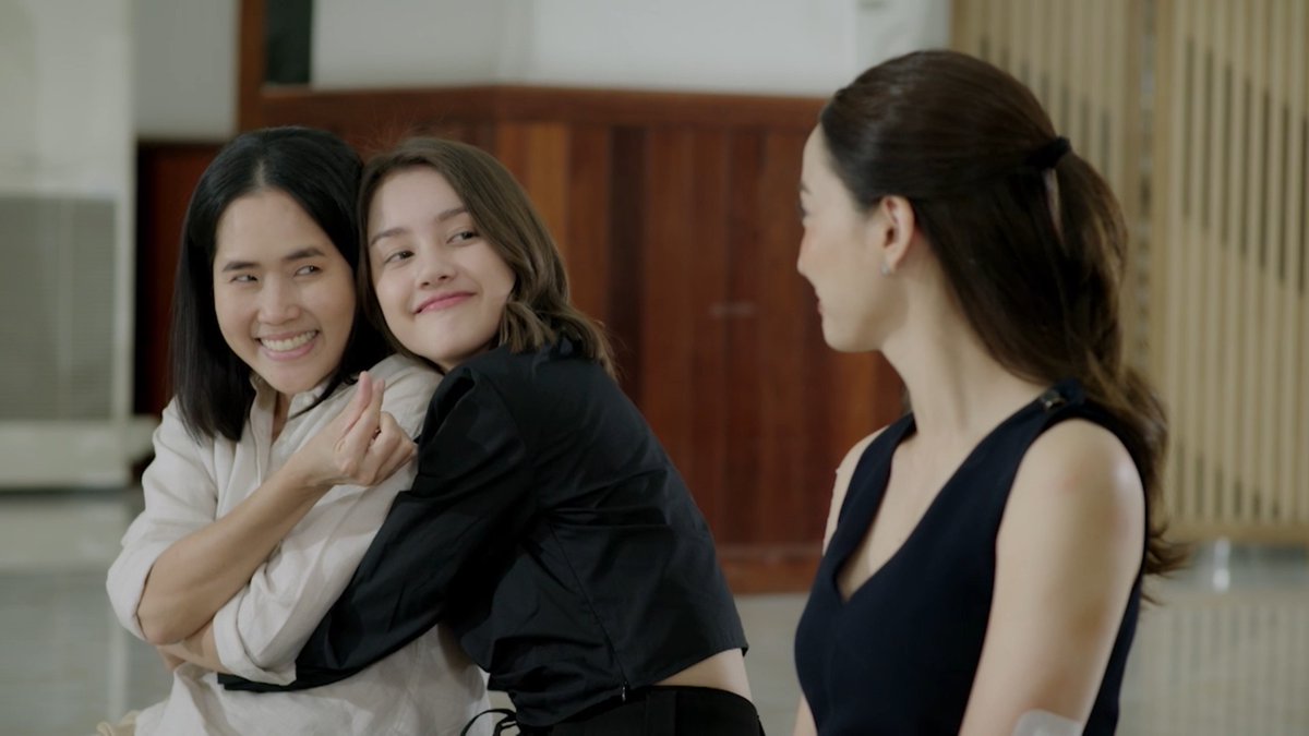 Thong_entertain's tweet photo. รอยยิ้มสุดท้าย จากละคร “แค้น” 😊

#แค้น #NobodyisHappyIfImNotTH
#Thongentertainment
#ดูทีวีกด33
#ดูมือถือกด3plus https://t.co/P19Ug0y83K