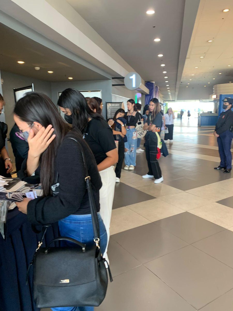 TwelveDO12PICK's tweet photo. Thank you volunteers and attendees for being organized and arriving early yesterday. :)

#TheMoonMoviePH
#TheMoon
@kyngsmnsk
@8615prio
@Yeolmae_cess
@benchlopez https://t.co/FJWkaysMg7