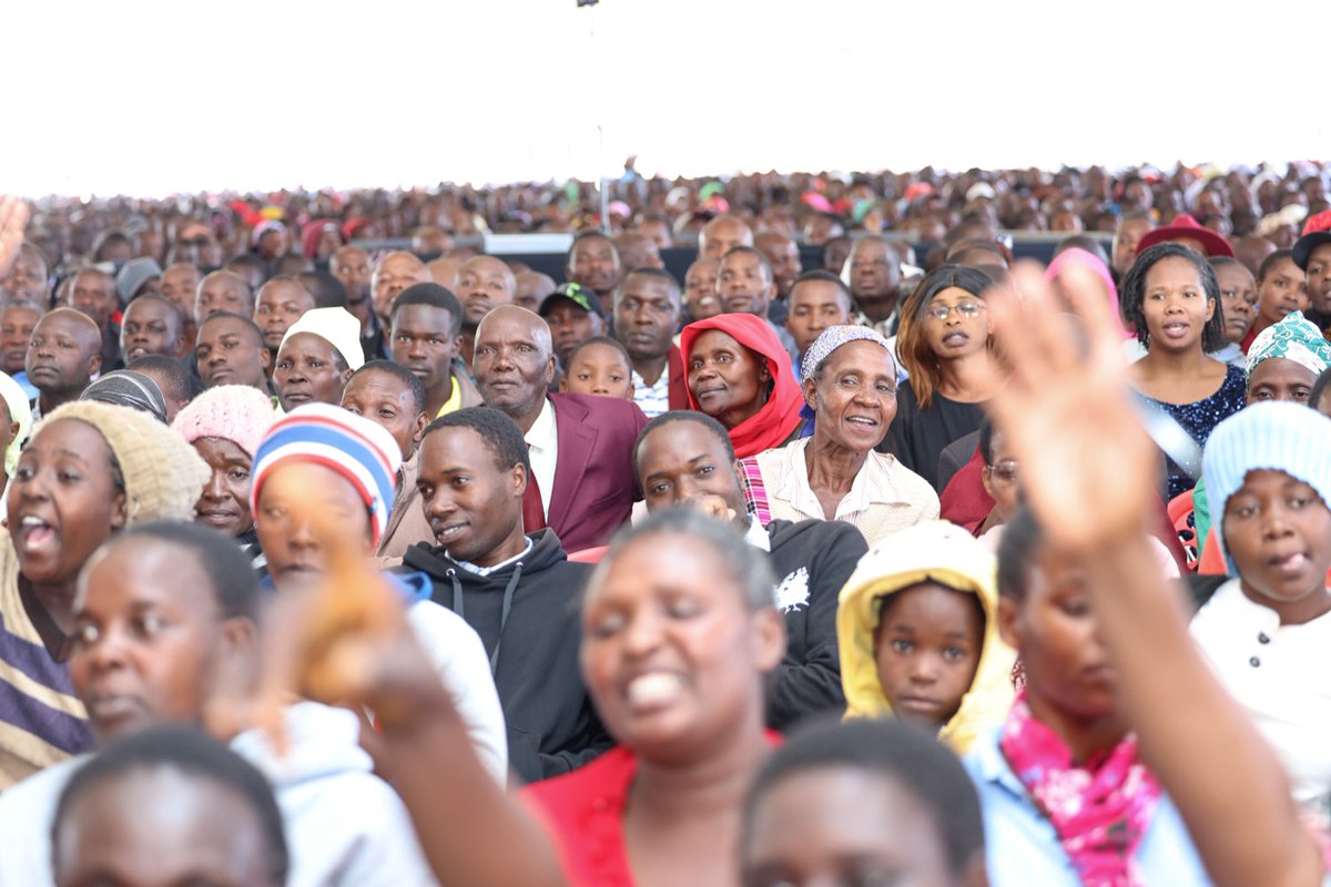WilliamsRuto's tweet photo. Interdenominational prayer service at Nyanturago Stadium, Kisii County. https://t.co/N7WMWLKK7m
