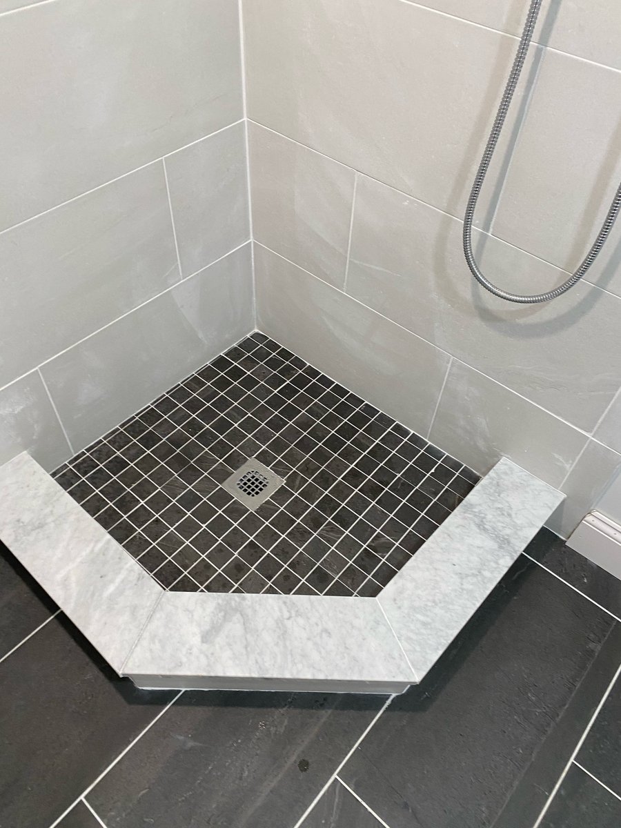 handyable's tweet photo. Early summer or start of spring are the best times of the year for bathroom repairs and renovation!! 

For any inspiration ideas please visit our Pinterest Handyable 

Or give us a call for a free quote https://t.co/9it9Og4yhK