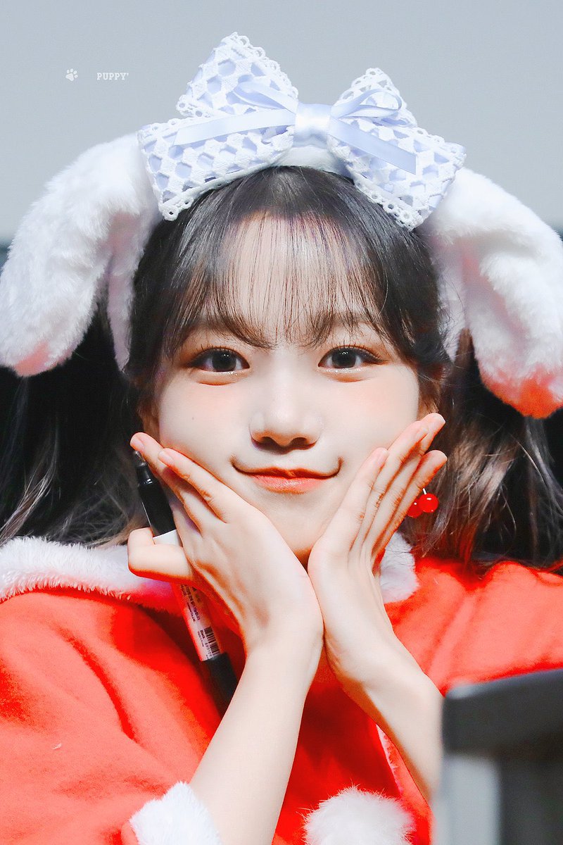 myfirstS2's tweet image. 오 ㅁㅊ 여기서 원픽을 어케 고르죠........