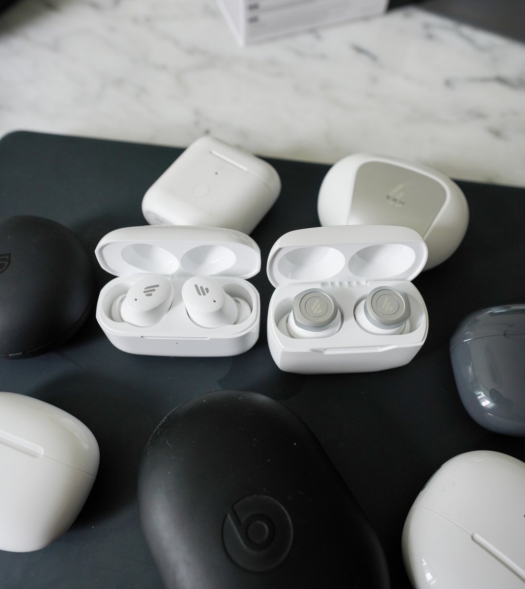 แจกหูฟัง edifier 1 ตัวในนี้ครับ เป็นหูฟังในงบประมาณ 2 พัน

กติกา แค่รีทวิตนี้

ประกาศผลพรุ่งนี้ 22.00 น. 
ดูรีวิวเปรียบเทียบ 2 ตัวนี้ใน reply