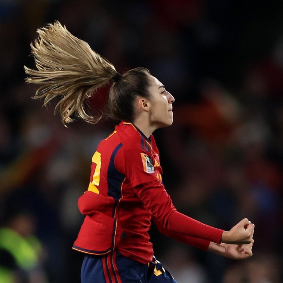 TM_DesignStudio's tweet photo. #ESPENG
#WomensWorldCupFinal
#WWCF
#Olga
#England
#Spain
She is doing the things ... https://t.co/MKkBMSYfAi