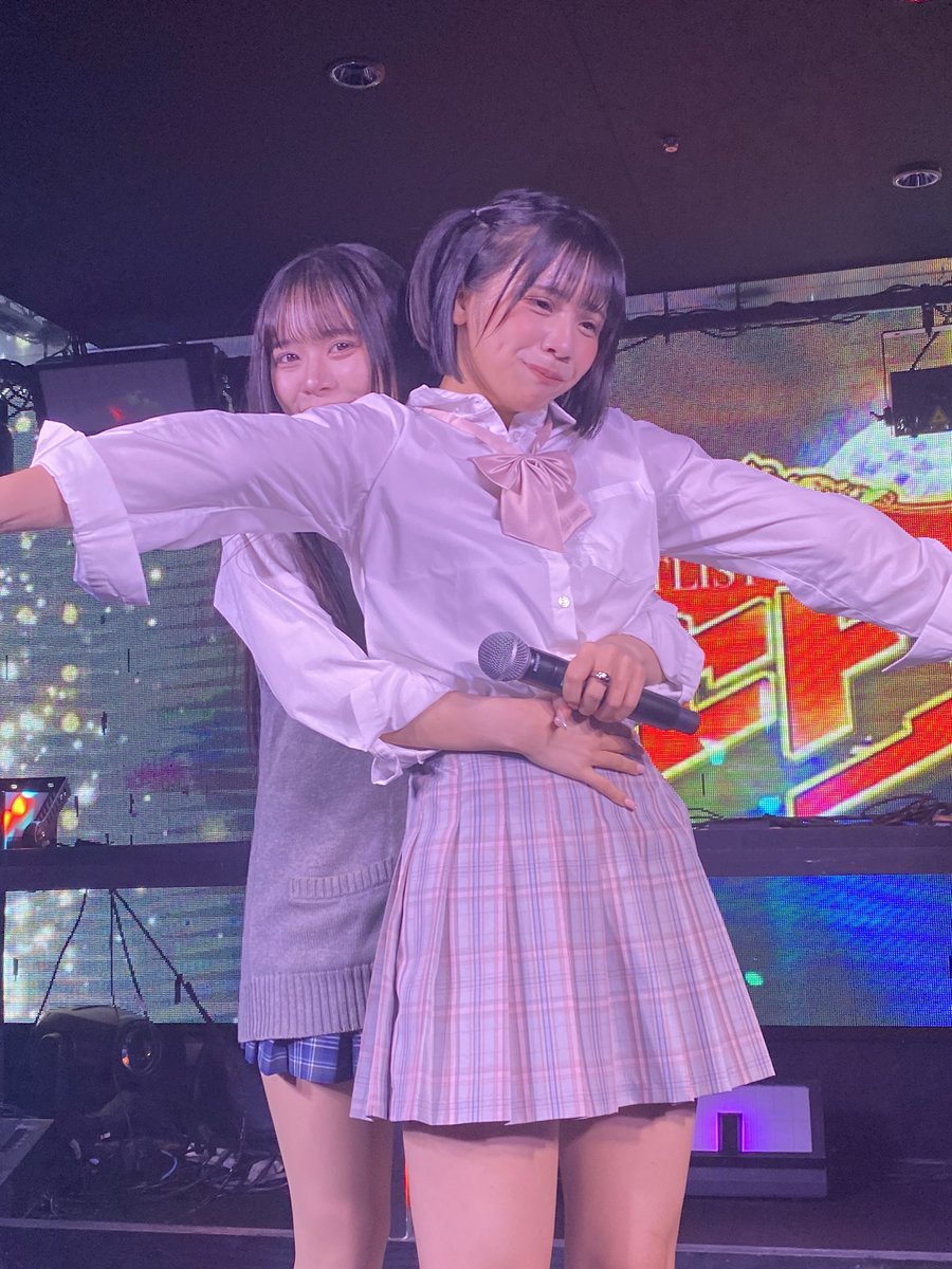 Yuu_Ki3_'s tweet photo. 今日は、渋谷Club Camerotで
Full Tuneの制服verライブがあったよ✨メンバーの制服姿、女神すぎる(((o(*゚▽゚*)o)))♡
物販では、メンバーの囲み写メ撮るべくファンの中でランチェキFEVERが
発生‼️私は、6回目でようやくGETしました✨
みんなで今日も乾杯🍻してね❣️
金土日おつかれさま‼️
#FullTune https://t.co/78PRzy03hB