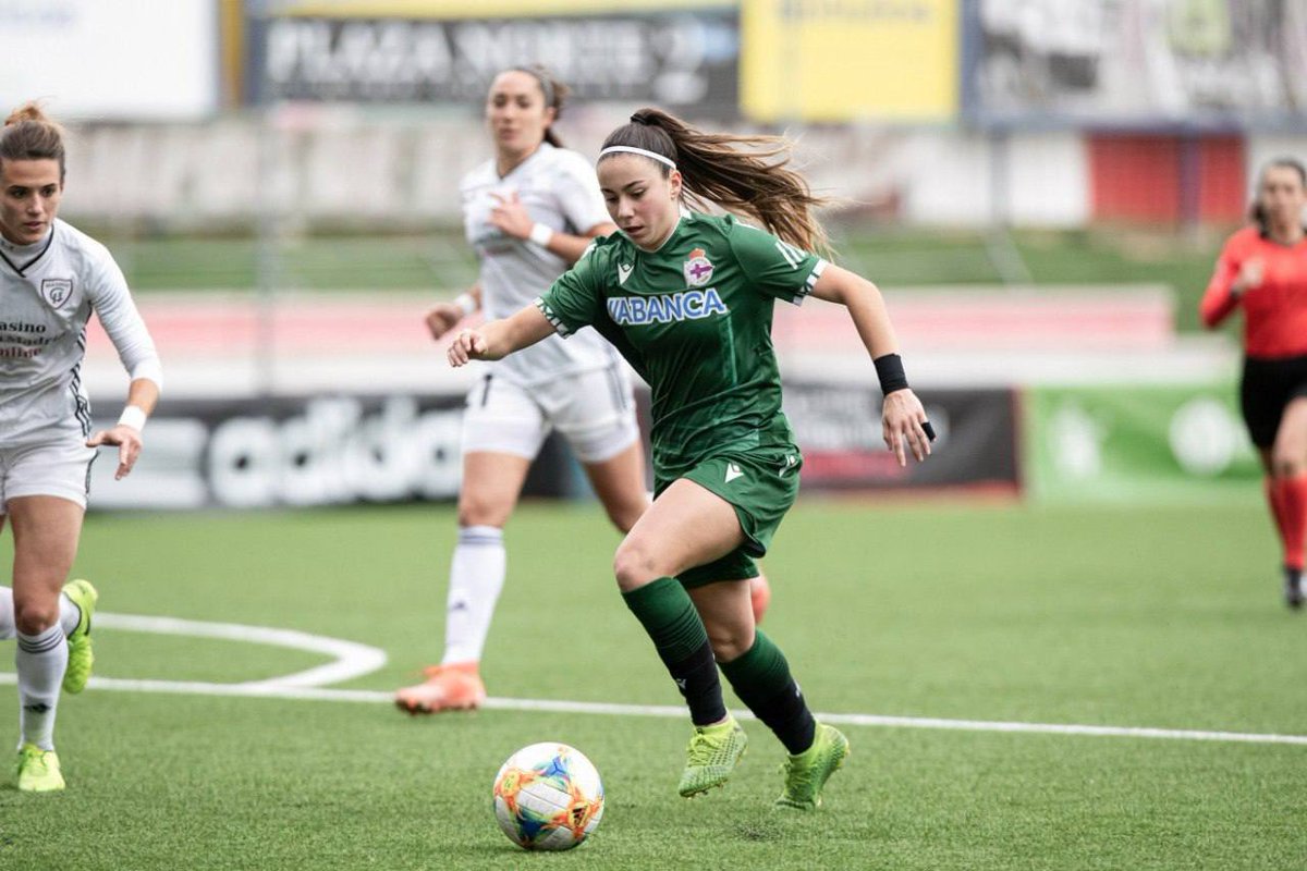 RCDeportivo's tweet photo. 🏆 Parabéns, campioas! 🙌🏻🙌🏻🙌🏻 
Hoxe Tere Abelleira, Misa e Athenea veñen de facer historia coa @SEFutbolFem e desde o RC Deportivo non podemos ter máis orgullo. Estamos felices por vós! Sempre seredes d #ASNOSAS 💙 
Parabéns a todo un equipazo que xa é lenda. https://t.co/kuNU3DlwWa
