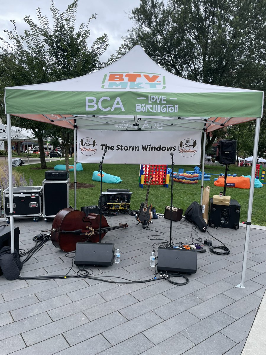 Storm Windows rock Burlington City Hall park - fountains and rain and all!! #americanamusic #summer2023 #thestormwindows