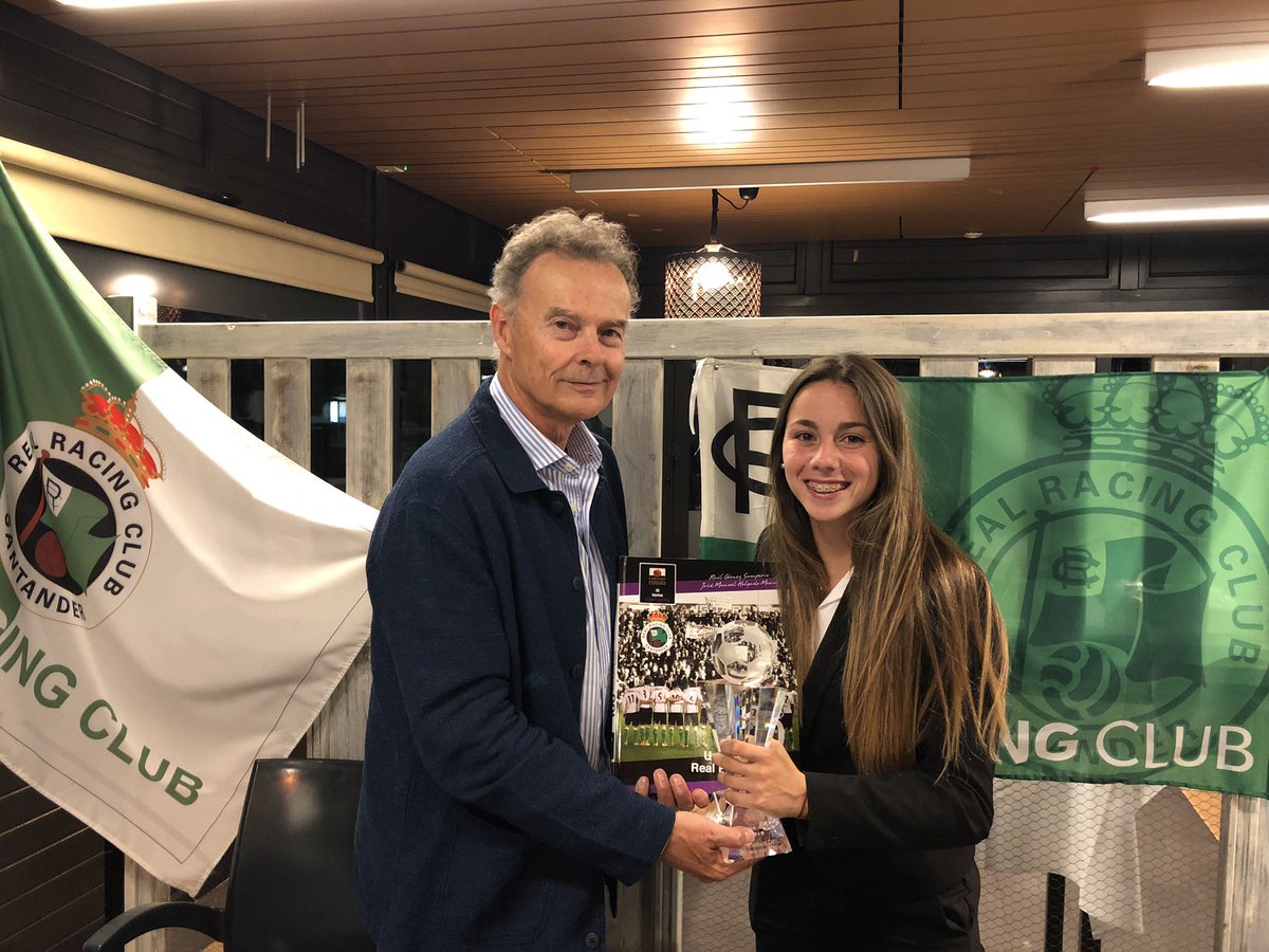 Nuestra <a href="/atheeneeaa_10/">Athenea</a> no tuvo minutos en la final, pero nadie le va a poder quitar ser campeona del mundo. ¡Felicidades! <a href="/rfef/">RFEF</a>