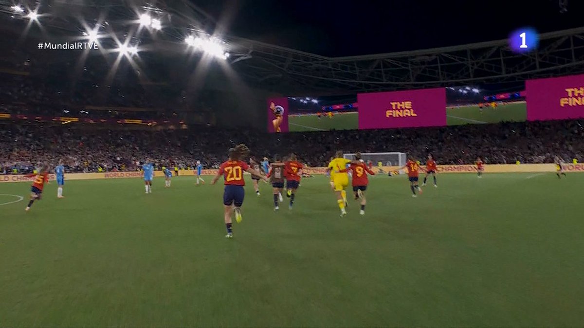 FormulaDirecta's tweet photo. ⭐ ¡¡¡ESPAÑA, CAMPEONA DEL MUNDO!!!

🏆 La selección masculina ganó el Mundial en el '10, y la femenina, en el '23. 10+23 = 33.

🇪🇸 HISTORIA del deporte español. ¡¡¡VAMOOOOOOS!!!

#FIFAWWC https://t.co/MZmJqNrY7W
