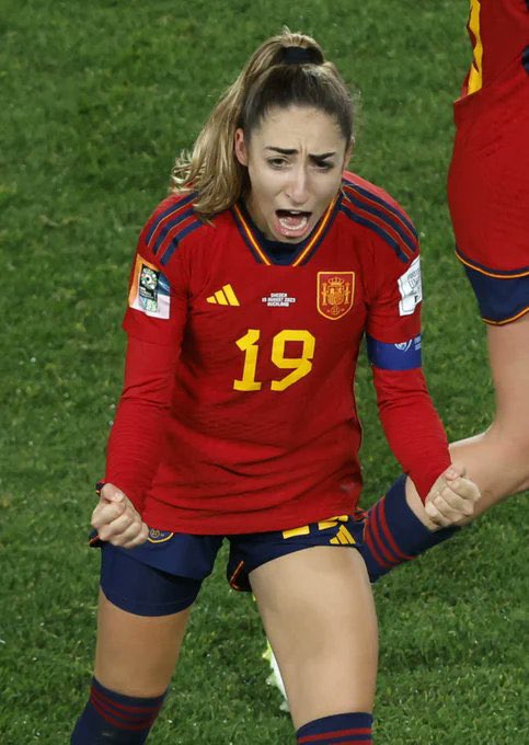 RicardoS2019's tweet photo. ¡Son leyenda!

¡Ya tienen su ⭐️!

¡¡Son las mejores del mundo!! 🏆

Toda España con nuestras campeonas @SEFutbol 🇪🇸 https://t.co/W6jA2ydxIB
