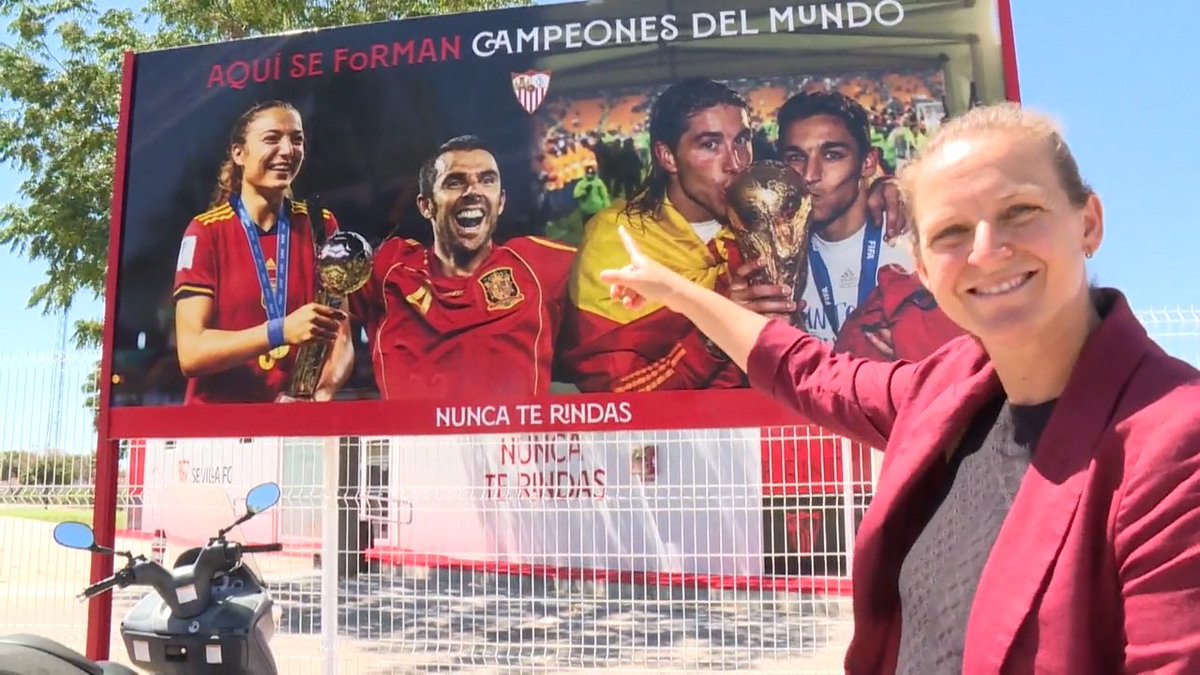 AngelaSalas17's tweet photo. Hola, @SevillaFC. Toca actualizar el cartel OTRA VEZ. https://t.co/Ud7TOoKTDT