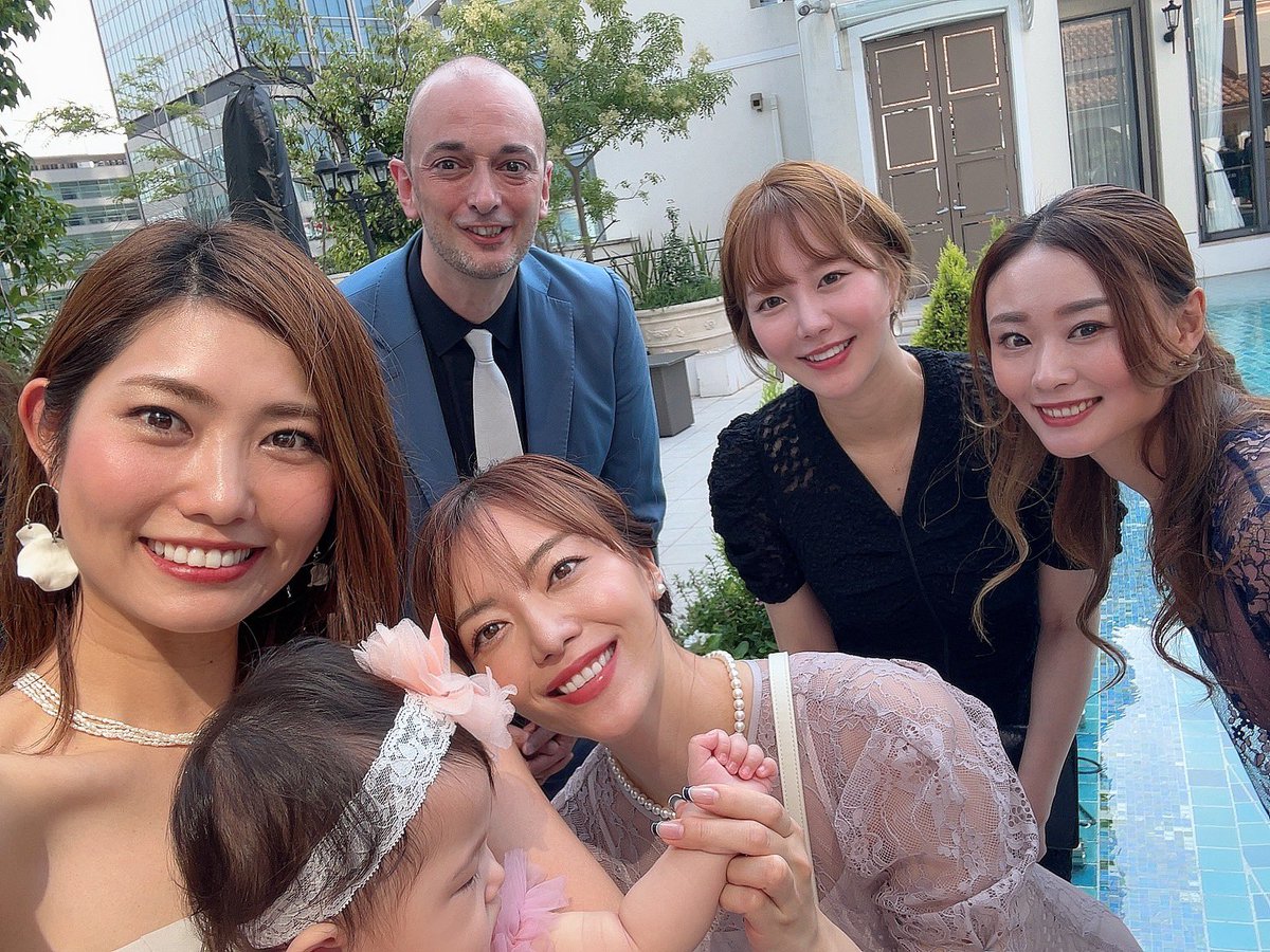 hichan0203's tweet photo. お久しぶりの #hottys ガールメンバー👧
みんな変わらず聡明で美しくて、眩しかった✨️
もぅ、7年前だなんて...💗 https://t.co/xDkuYDRTRY