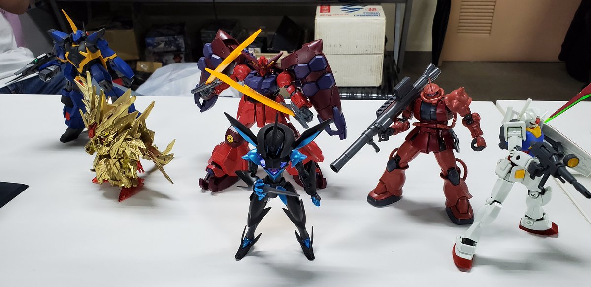 KMCofKPU's tweet photo. 我々模型部も釧路模型展示会スタッフとして2日間参加させて頂きました！
ありがとうございました！
今回展示させて頂いた部員の作品達です！
↓に続きます
#釧路スタジオ https://t.co/2zxkmsPthG