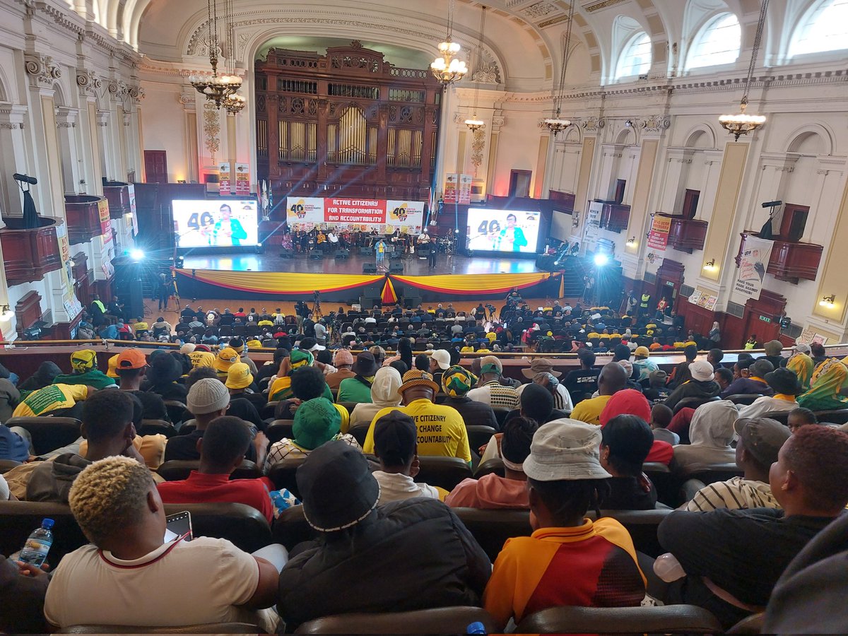FrontUdf's tweet image. It&apos;s a full house at the Johannesburg City Hall.#UDF40