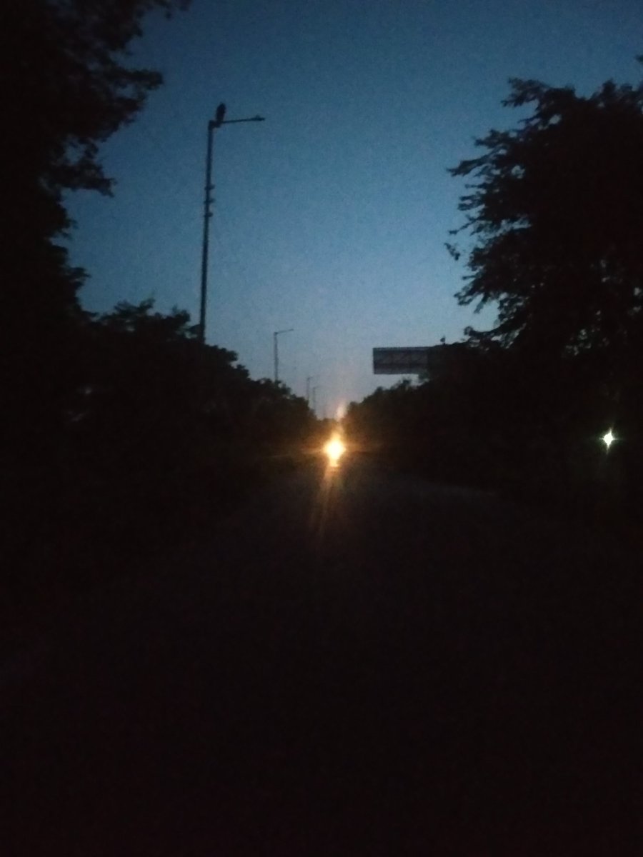 RanaTurshan's tweet photo. सेवामें,
नगरायुक्त महोदय आगरा
शास्त्रीपुरम क्षेत्र में श्री कृष्णालोक सोसायटी , सुनारी, एस टी पी आई तक की स्ट्रीट लाईट कई दिनों से कार्य नहीं कर रही हैं।
प्रार्थना है  समुचित कार्यवाही कर अनुग्रहीत करें।
आभार सहित धन्यवाद,
प्रार्थी
टीपीएस राना
श्री कृष्णालोक सोसायटी
आगरा https://t.co/uTMzie0Lpr