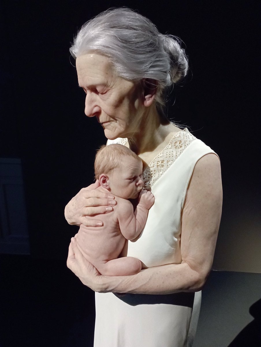 AlbertoBuzi's tweet photo. Bella!
.
#sembravivo #mostra #roma #palazzobonaparte #piazzavenezia https://t.co/CysDxthpy8