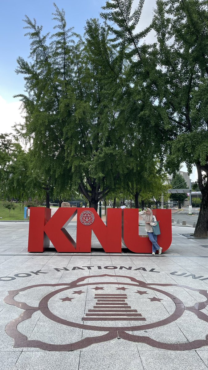 rizqashas's tweet photo. Proudly introduce my campus ✨ https://t.co/YULeVkw5h0