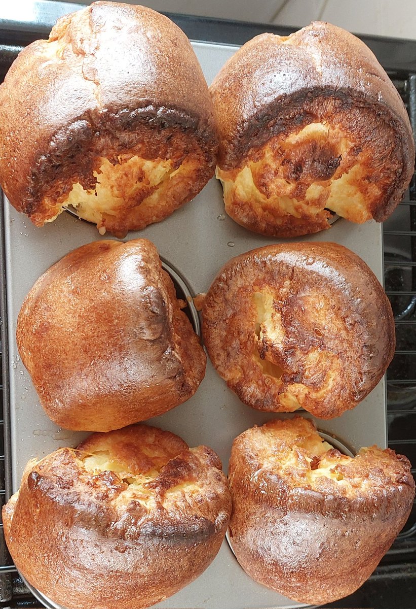Humongous Yorkies! #Sundayroast #Yorkshirepudding