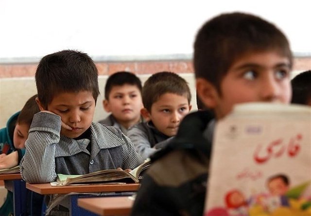 IranDailyWeb's tweet photo. According to Mehdi Fayyazi, the head of international affairs and foreign schools, #Iran’s Ministry of #Education spends $335 million yearly on #foreign_students. Foreign students use five percent of education resources and 22,000 classrooms.
https://t.co/EhzsMnVWjm https://t.co/Mj5yTaqiIP