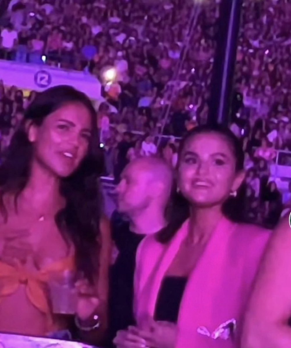 Eiza González and Selena Gomez ❤️‍🔥