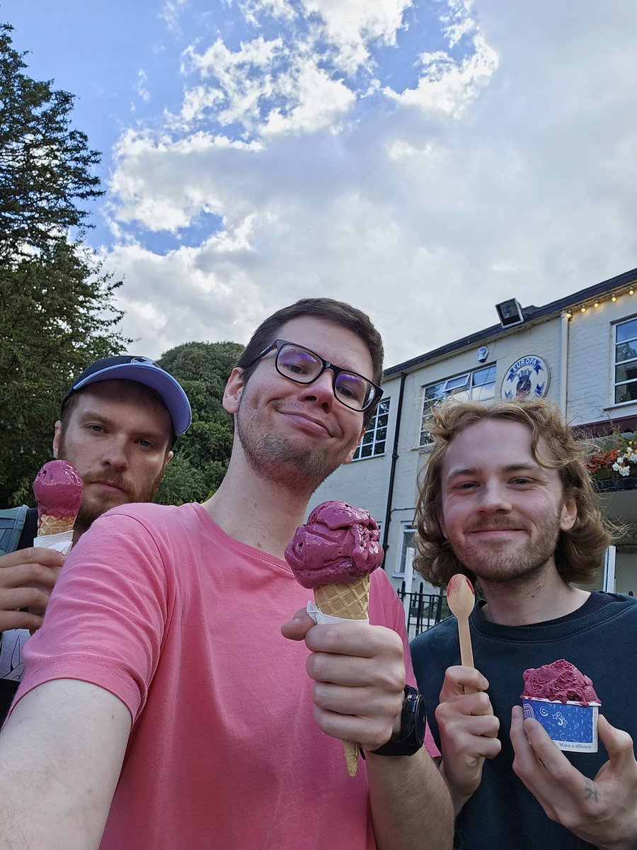 TheOriginOfNerd's tweet image. Top 8 for @skyward_fire League Cup!!! Even if it doesn't go further, I'm joined by loads of cool people! We also got good Red Velvet Gelato 🤤 @BlossBlorrenTCG @RedOne029 @bekkah01 🥰