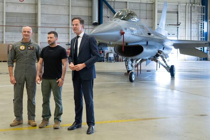 Eindhoven airbase is where the victims from MH17 came home, nine years ago. Now, it is the place where NL pledges the delivery of their F16's to Ukraine. The dildo of consequences comes unlubed, as usual.