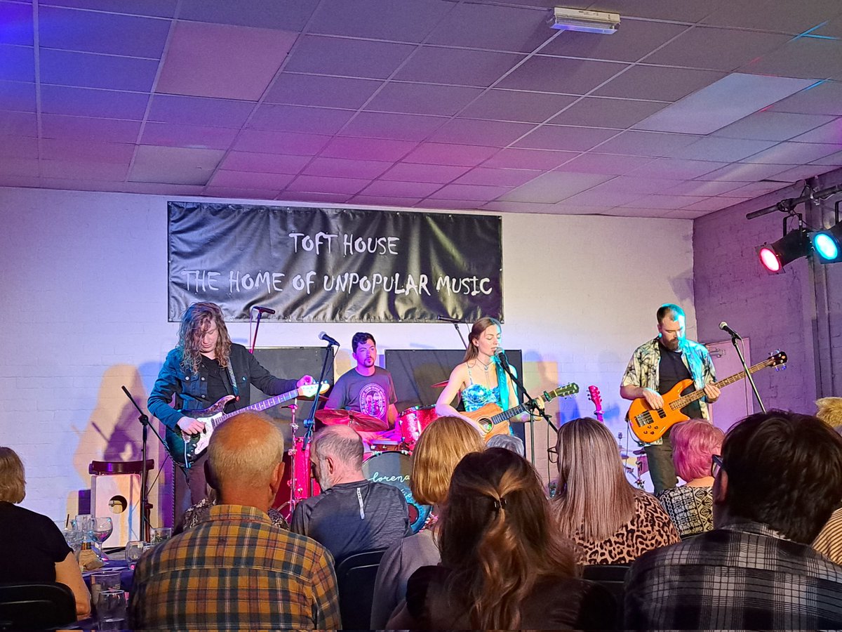 OffTheBeatTees's tweet photo. Wonderful gig from #lorena+thetide @MarieMarx_Music #annastephenson at #tofthouse - big Saturday night in Linthorpe #UTB https://t.co/Ok3pXz9h07
