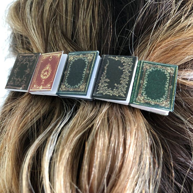 AcademiaDreams's tweet photo. miniature book hairclip by BrittsHighlights on Etsy https://t.co/AYQ8CmWF8R