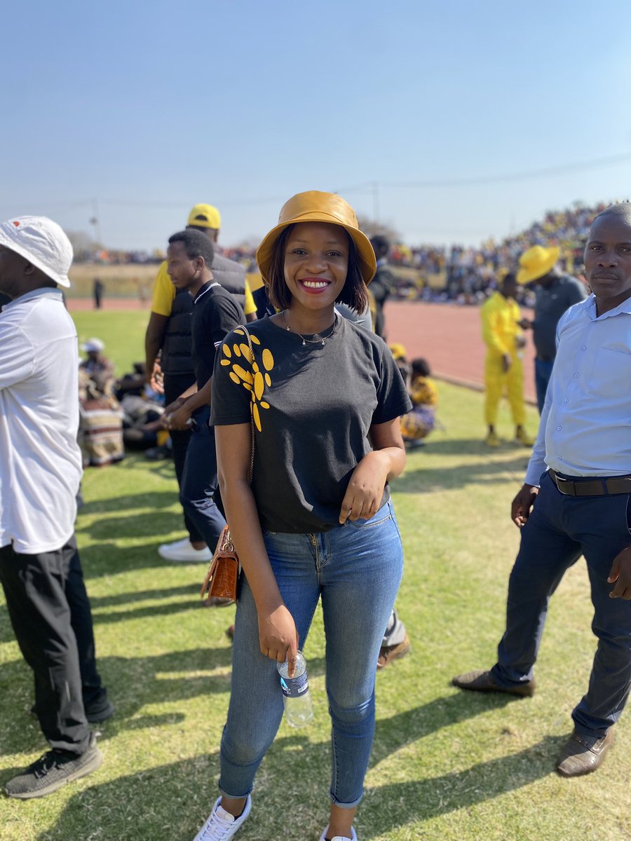 Last Rally before elections 💛💛💛 the city is yellow today 💛 … #whitecity