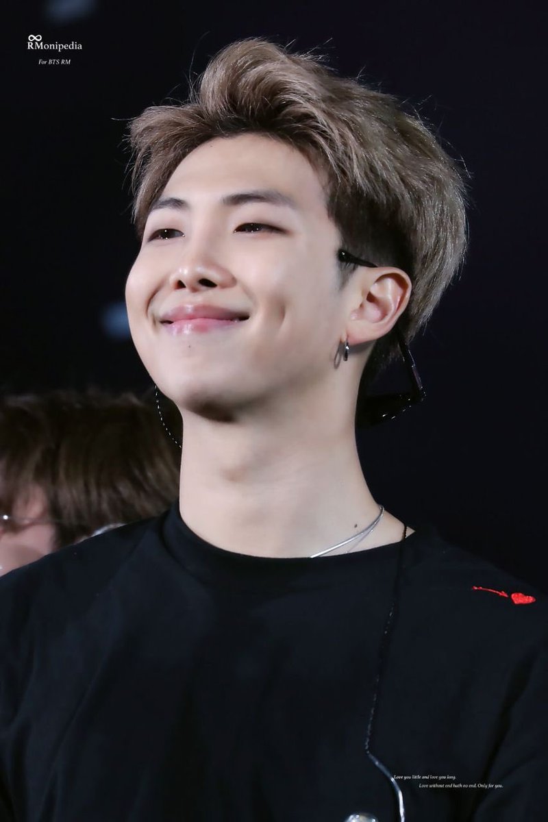 monyabtw's tweet photo. The best 
💜💜💜💜💜💜💜💜
 #WeLoveyouNamjoon https://t.co/4OQgQzlAPK