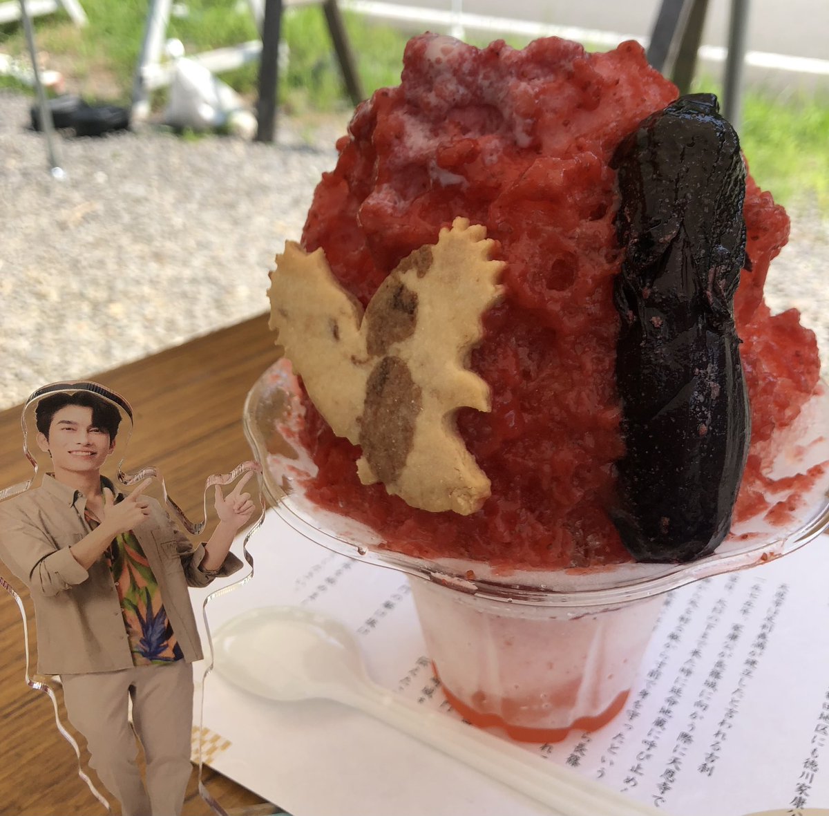 ENMa19fVB1Fn2lu's tweet photo. 今日は、お友達とおかざきかき氷街道巡りへ。Mew君も一緒にお出かけ💕
今日も家康氷🍧3杯食べて来ました〜😋
①自家製苺🍓シロップ🍆ナスにはビックリ‼️
②柚子姫
③お茶問屋さんの抹茶氷
#MewSuppasit
@MSuppasit
#NtStyle
#カフェ柚子木
#宮ざき園一匙 https://t.co/5ASEGFSdB7