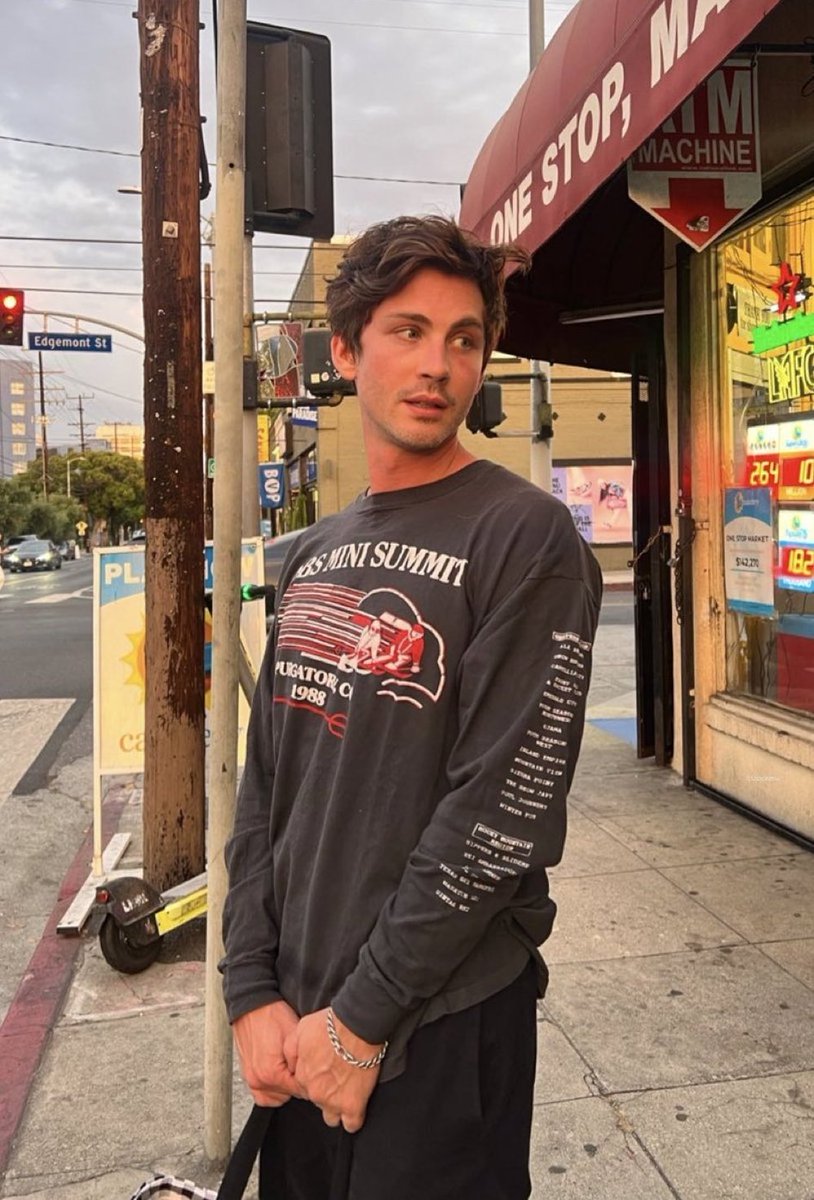 every couple of months we get the hottest picture of this man we’ve ever seen