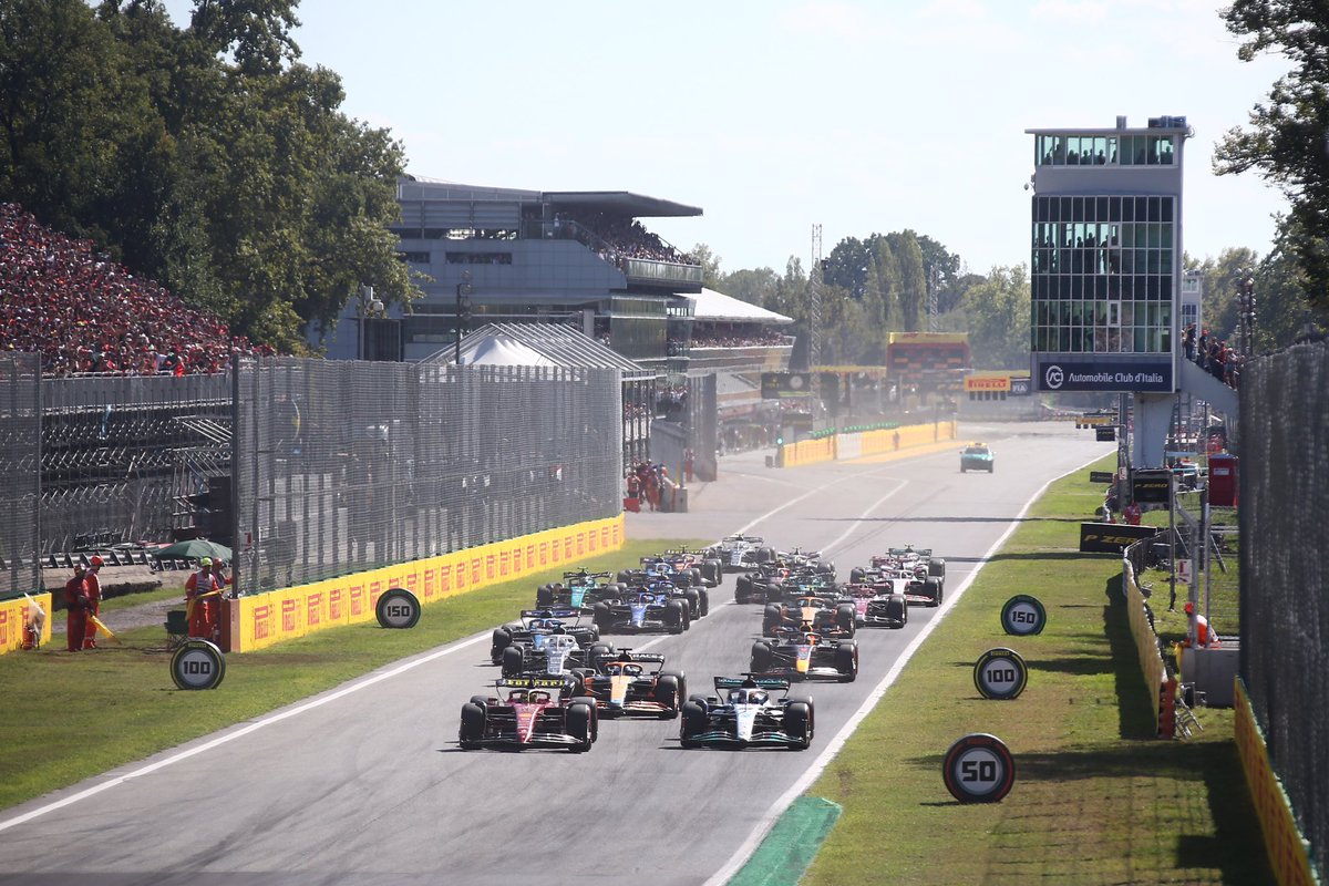 Autodromo_Monza's tweet photo. Time is definitely running out!⏳

Mancano due settimane al weekend del Formula 1 Pirelli Gran Premio d’Italia 2023 sta per arrivare 🇮🇹

Clicca sul link per acquistare il tuo biglietto per l’#ItalianGP 👉 https://t.co/TiYstkGRxR 🏎️💨

#AutodromoNazionaleMonza #F1 https://t.co/zMO51cfD4v