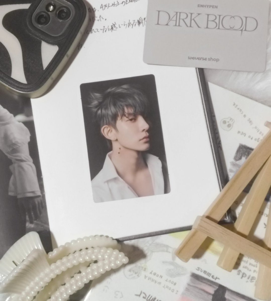 ## FREE CLAIM HEESEUNG PC (this is my own pull)

like and rt
free sf within mm and luzon
free pf
w mini care package ><
will sdm the winner

ends: tom