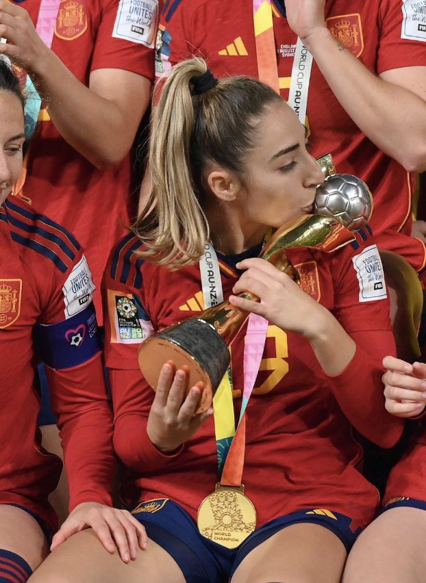 Olga Carmona #HalaMadridYNadaMas