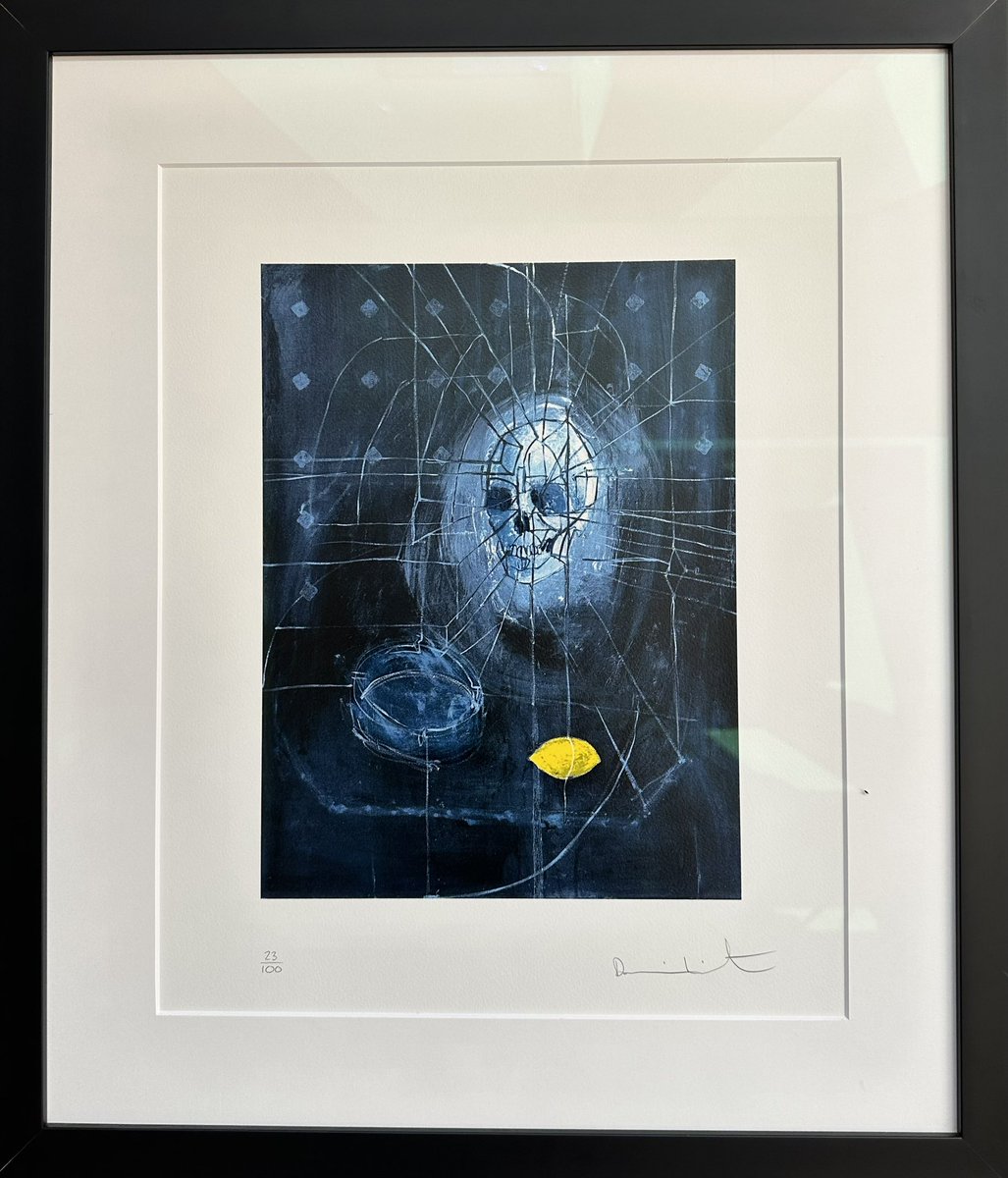 wildyears67's tweet photo. Damien Hirst. Skull, Ashtray and Lemon, 2009, edition 23 of 100 https://t.co/usSaG3rmB6